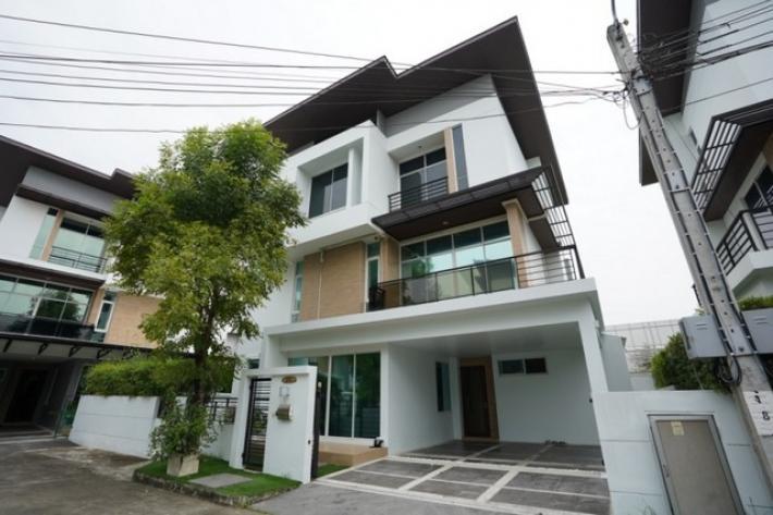 ขายบ้านเดี่ยว3ชั้น เนอวาน่า บียอนด์ ไลท์ พระราม 9 (Nirvana Beyond Lite Rama 9)  ขนาด 55 ตารางวา บ้านสวยพร้อมอยู่