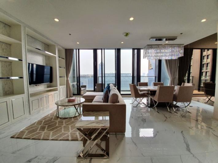 Noble Ploenchit BTS Ploenchit Duplex. Ultra Luxury. High floor next to BTS, Central Embassy