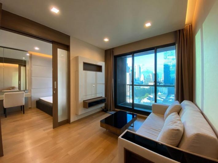 The Address Sathorn 12th floor beautiful view private BTS Chong Nonsi