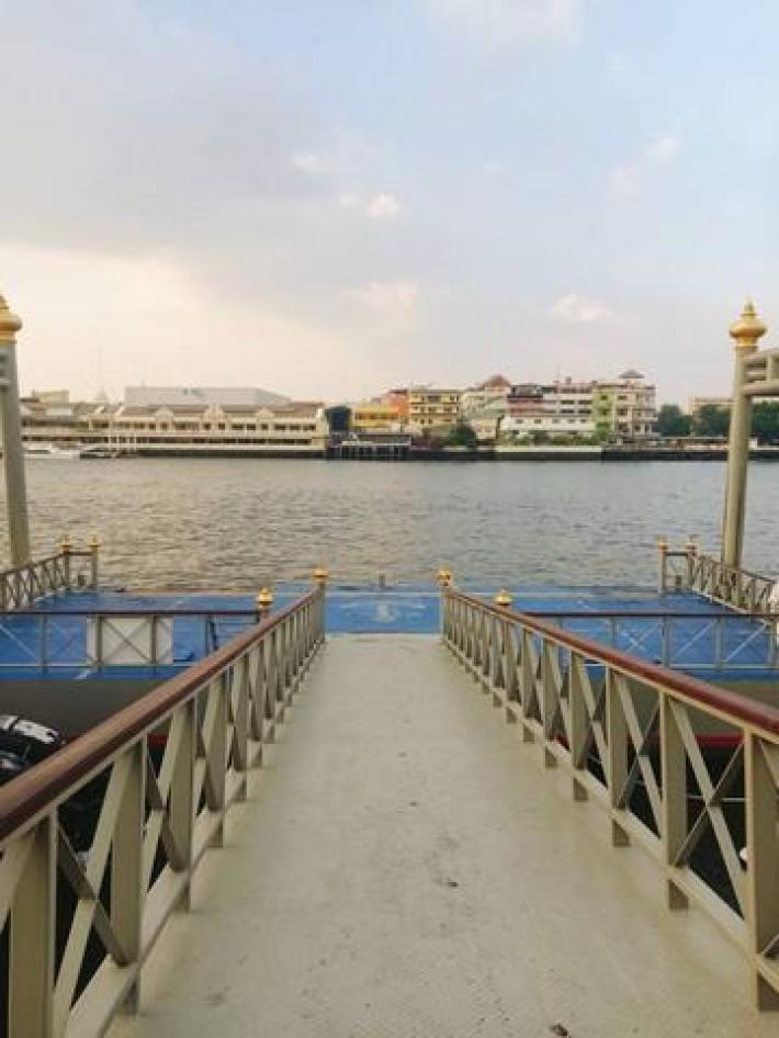 ให้เช่าที่ดิน 270 ตร.ว. ริมแม่น้ำเจ้าพระยา ย่านสะพานพุทธ ฝั่งธน ถนนประชาธิปก