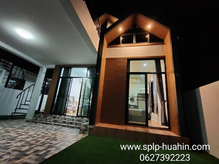 Project SPLP Poolvilla 3 Hua Hin, detached house with a large swimming pool, Jacuzzi, free waterfall