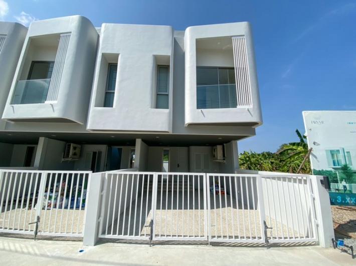 For Sales : Chalong-Palai, Brand New Town Home, 2 Bedrooms 3 Bathrooms